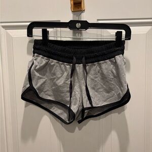 Lululemon grey shorts sz 4
